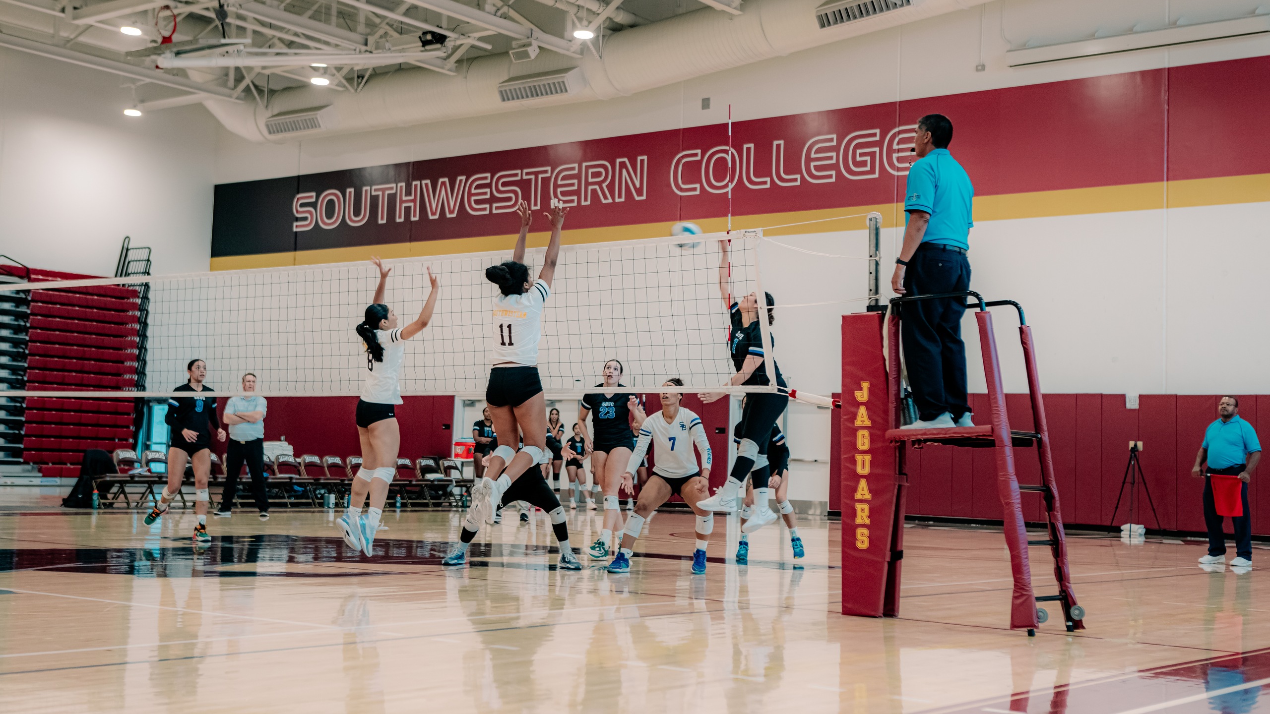 Women Volleyball vs San Bernardino Valley
